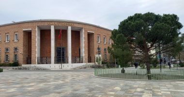 Bizneset shtojnë fitimet, ulin edhe huamarrjen ne banka