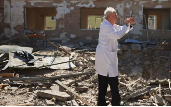 Ministri ukrainas: Forcat ruse kanë shkatërruar 10 spitale