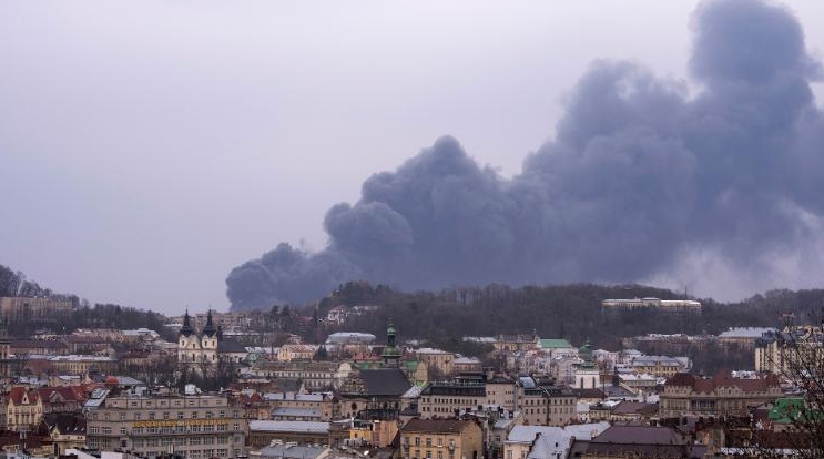 Ukraina: Forcat ruse kanë sulmuar rajonet perëndimore dhe qendrore