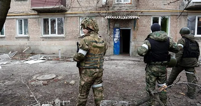 Forcat ruse vazhdojnë sulmet në Donestk, të paktën 13 të plagosur