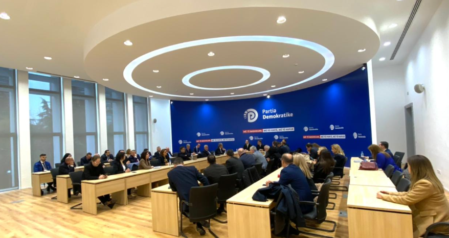 Berisha participate in the meeting of parliamentary group after 6 months