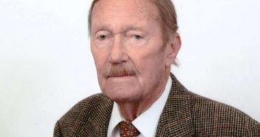 Rama ndan mesazhin prekës për ndarjen nga jeta të Albanologut Peter Bart