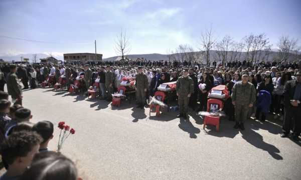 Viktima të Masakrës së Krushës së Vogël, rivarrosen mbetjet mortore të shtatë personave të zhdukur