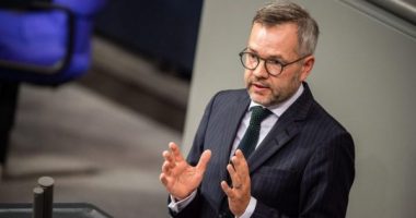 Ish-ministri gjerman Roth: BE-ja t’i mbajë premtimet, të liberalizojë vizat për shqiptarët e Kosovës