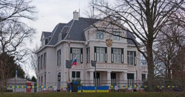 Holanda dëbon 17 agjentë rusë, “maskoheshin” si diplomatë