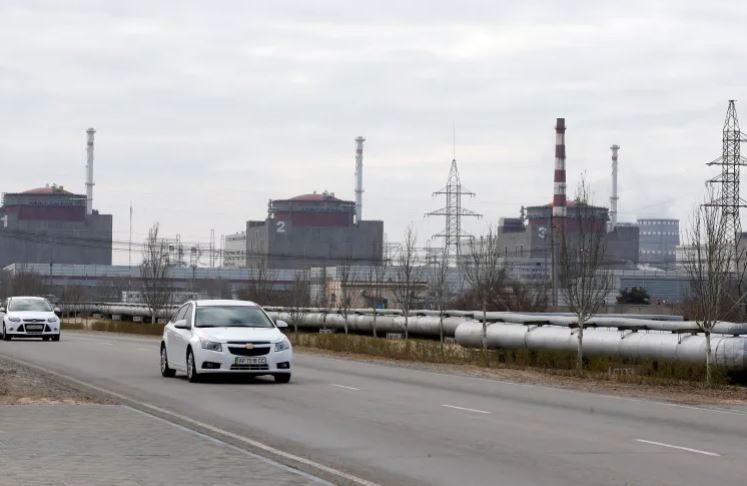 Panik në Ukrainë, rusë hedhin në erë municione në termocentralin Zaporizhzhya