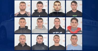 Humbi jetën nga goditjet barbare, këta janë 12 të arrestuarit për vrasjen e 19-vjeçarit në Greqi
