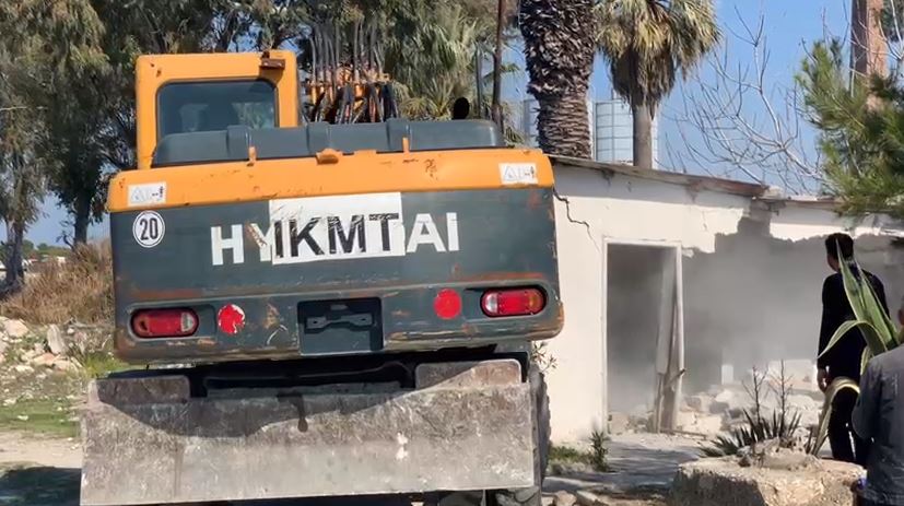 IKMT aksion te pylli i Sodës në Vlorë, prishen objektet pa leje