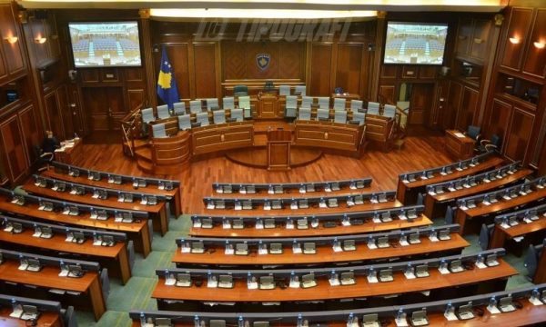 Dialogu Kosovë-Serbi, nuk miratohet rezoluta e propozuar nga AAK-ja