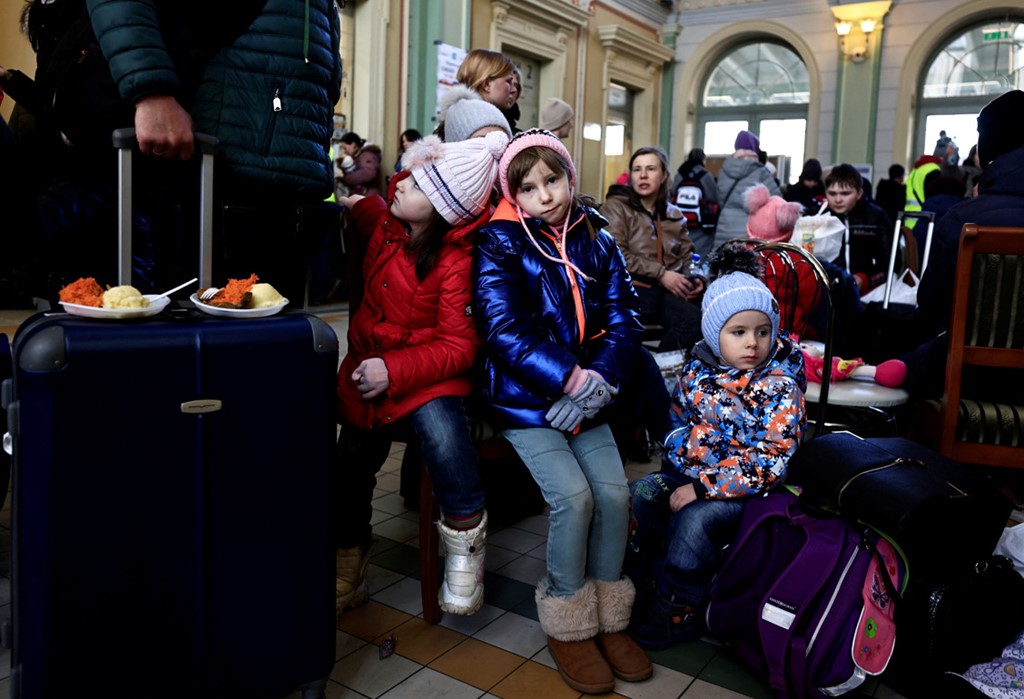 Ndërpritet transporti hekurudhor në Poloni, mijëra refugjatë ukrainas në pritje