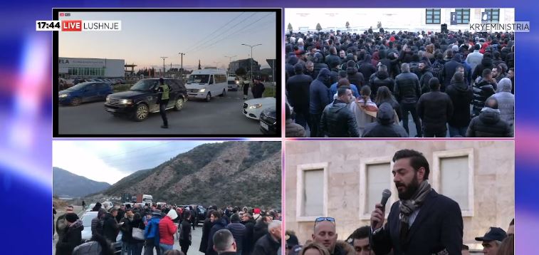 Sheshi plot, protestuesit: Pronarët të mos abuzojnë me çmimet. Drejtësia të hetojë vjedhjet, lironi të arrestuarit