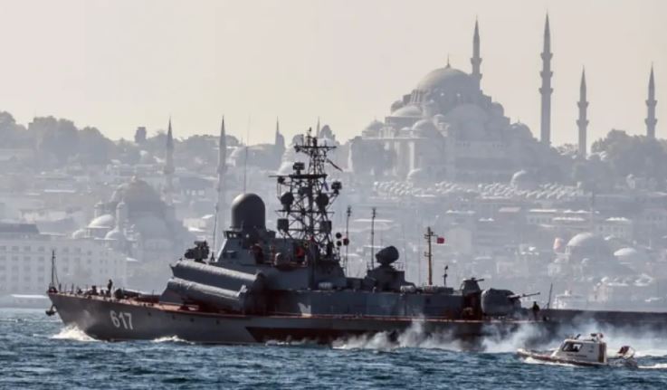 Turqia i thotë “jo” luftanijeve ruse që kalojnë Bosforin