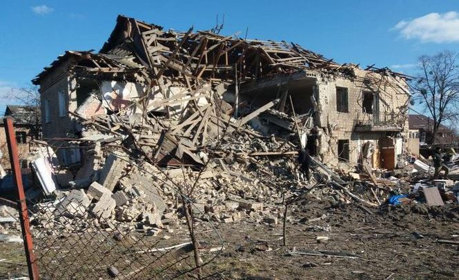 Rusët bombardojnë fshatin në veri të Kievit, humb jetën një fëmijë dy vjeç