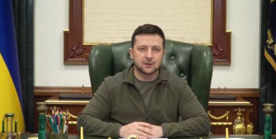 Mesazhi i Zelensky për Putin: Do qendroj këtu deri sa të fitoj luftën