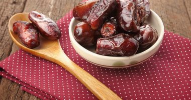 Njihuni me përfitimet e jashtëzakonshme që merrni nga hurmat arabe