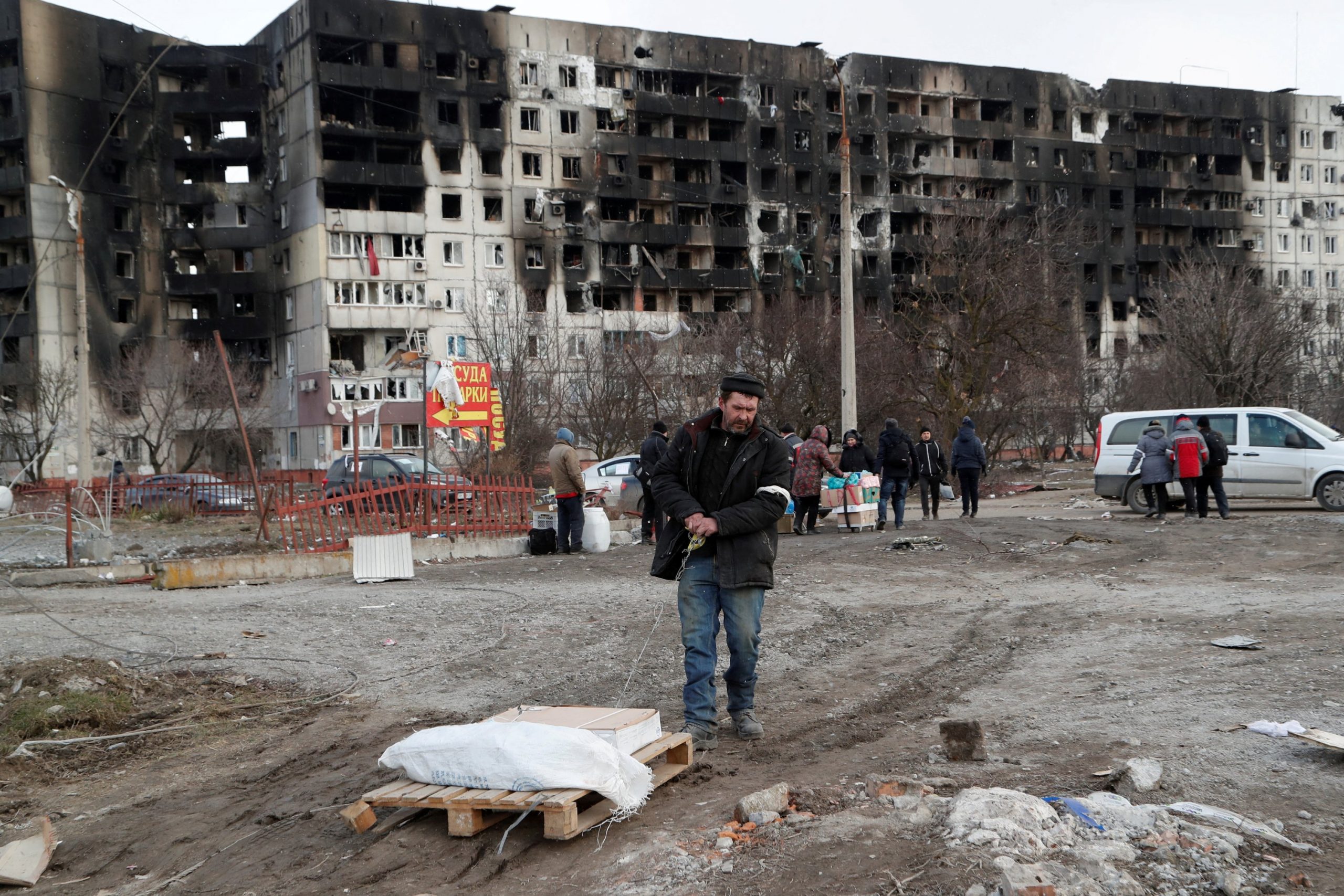 Rusia pretendon se ka kontroll të plotë mbi portin tregtar të Mariupol-it