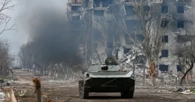 Rusia paralajmëron ushtarët ukrainas në Mariupol: Dorëzoni armët