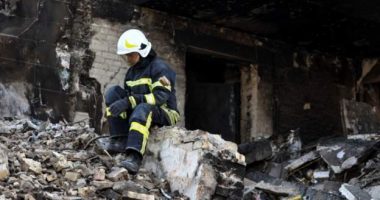 Forcat ukrainase rimarrin disa qytete, pamje nga Borodyanka e shkatërruar nga bombardimet ruse