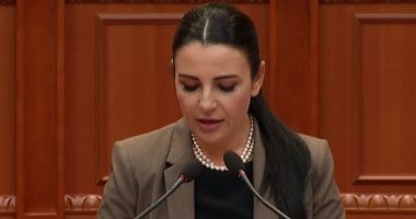 “Mos bëni populizma po flisni me qytetarët,” Balluku: Kemi lajme të mira për Fierzën