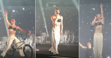 VIDEO/ Këngëtari i njohur hidhet mbi fansat në koncert, por përplaset në tokë