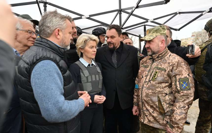 Von der Leyen: Vrasja e civilëve në Bucha përbën krim lufte