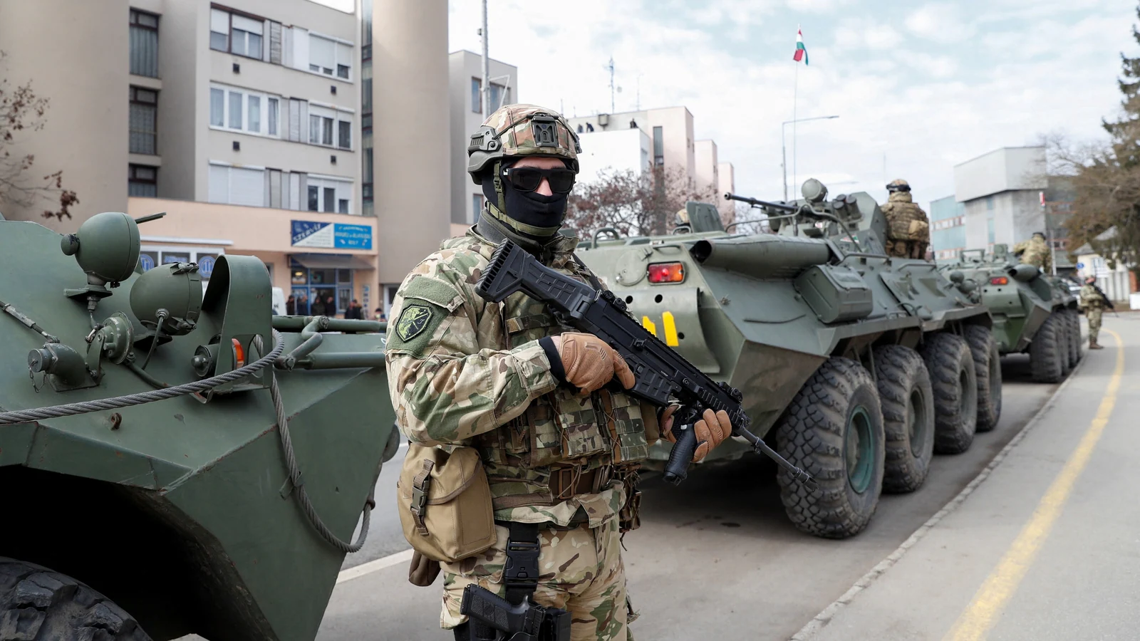 Zyrtari amerikan: Rusia po përdor kishën për sulme në Kiev