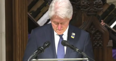 Clinton në funeralin e Albright: Kaluam një ditë të bukur bashkë dy vjet më parë në Kosovë