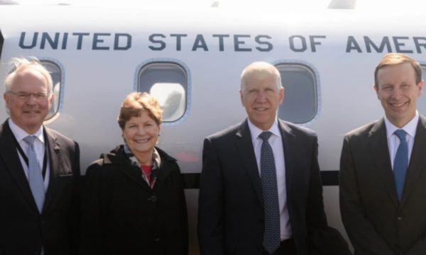 Senatorët amerikanë vizitojnë Kosovën