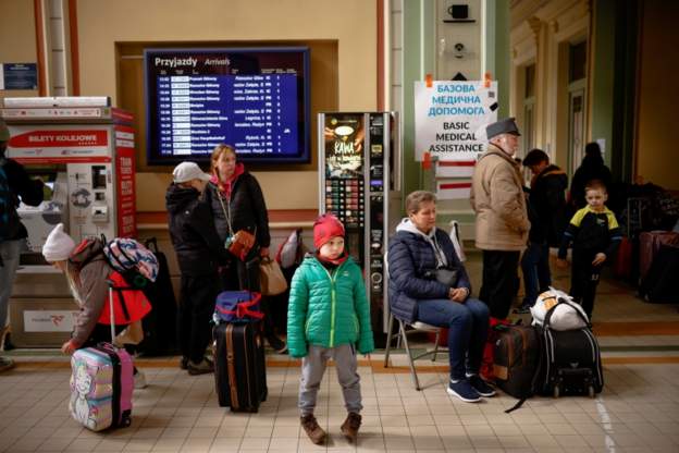 “Rreth 3 milionë persona janë larguar nga Ukraina në Poloni”