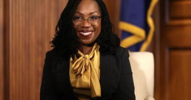 Gruaja e parë afrikano-amerikane në Gjykatën e Lartë të SHBA-së shkruan historinë