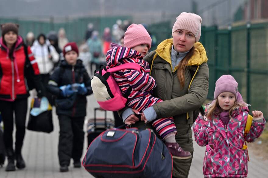 Evakuimi i civilëve, hapen 7 korridore humanitare në Ukrainë