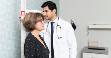 Tromboza është më e mundshme tek njerëzit më të gjatë, sipas studimit