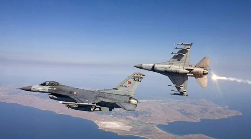 Tensione në Egje, dy F-16 turke u fluturojnë mbi kokë grekëve