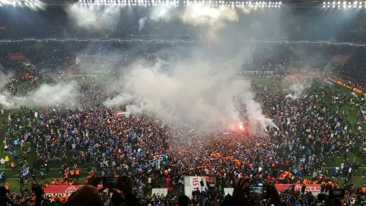 VIDEO/ Trabzonspor doli kampion pas 38 vitesh, festë e çmendur në stadium