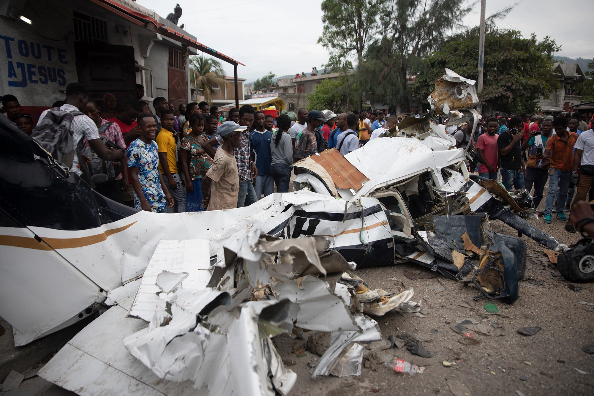 Rrëzohet avioni në Haiti, raportohet për 6 viktima