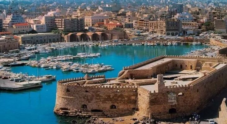 Nuk shijoi bukuritë e Kretës, turisti gjendet i vdekur në dhomën e hotelit