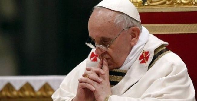 Komandanti ukrainas letër të hapur Papa Françeskut: Lutjet nuk mjaftojnë, Mariupoli si “ferri mbi tokë”