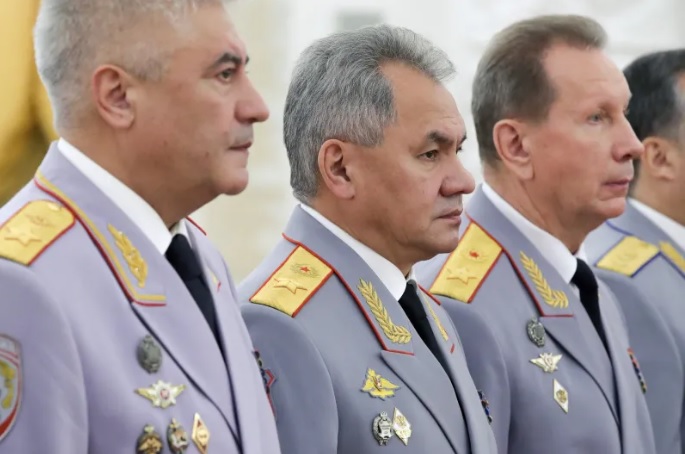 Si mund të ndodhë një grusht shteti në Kremlin: Foreign Affairs “zbulon” planin