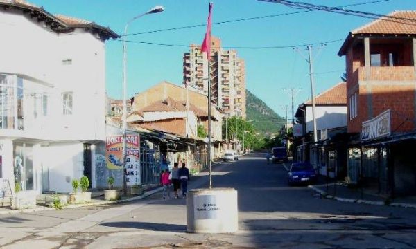 Aksioni i policisë në Lagjen e Boshnjakëve, arrestohen tre persona