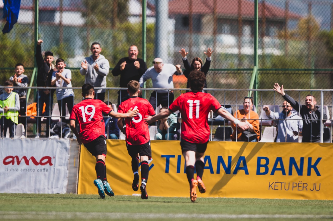 UEFA Development: Sulejmani shkëlqen, Shqipëria U16 mposht edhe Perunë