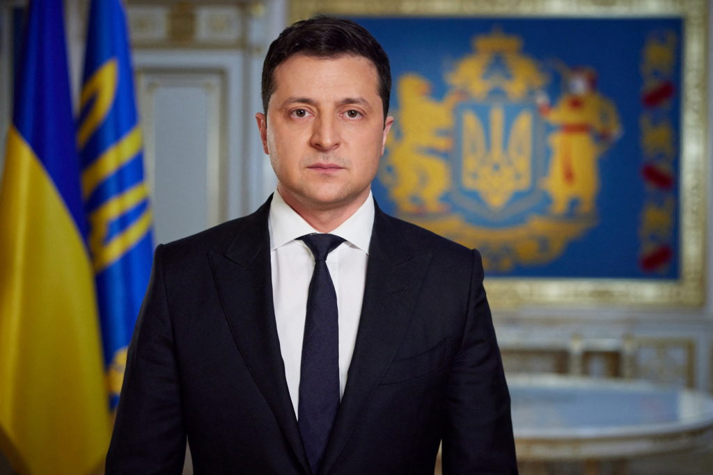 Tre vjet president, Zelensky i quan ukrainasit “njerëzit e vitit”