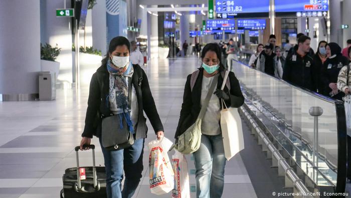 BE-ja heq mbajtjen e maskave gjatë udhëtimeve ajrore