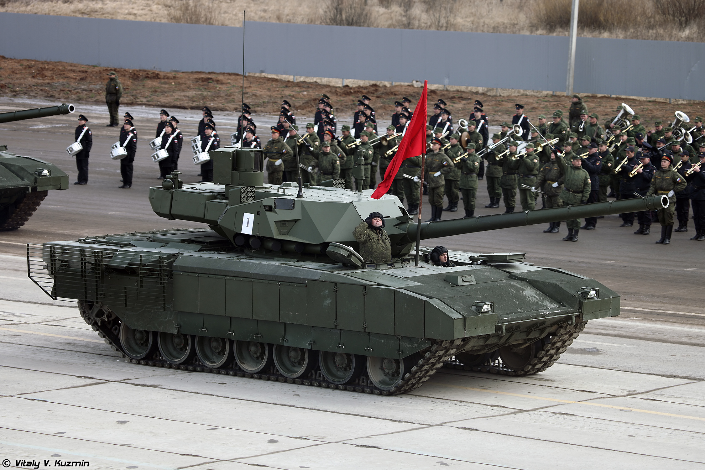 “Më të fuqishmit në botë”, misteri i tankeve ruse që nuk janë parë kurrë në frontin e Ukrainës