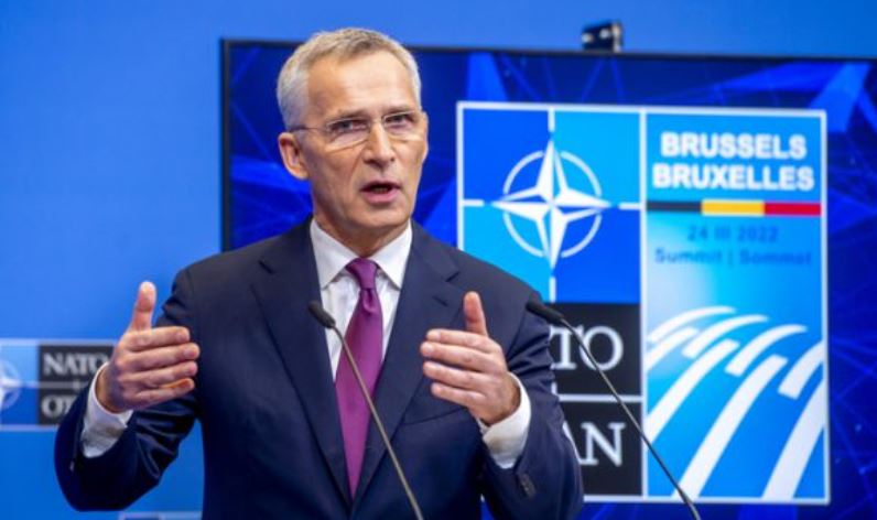 NATO kundër “tërheqjes” së Zelensky: Nuk e pranojmë aneksimin e Krimesë nga Rusia