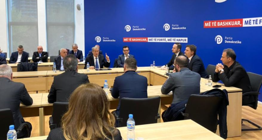 The third round for the President, 18 deputies participate at the meeting