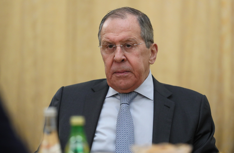 Lavrov: Perëndimi na ka shpallur luftë totale