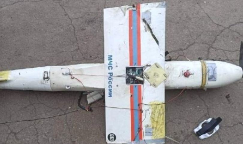 Ukrainasit tallen me rusët, publikojnë foto të dronëve të rrëzuar