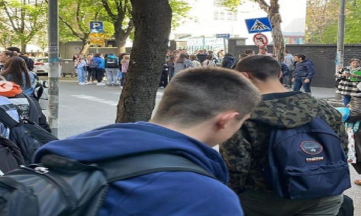 Beogradi nën terror, me dhjetëra kërcënime për bomba brenda ditës