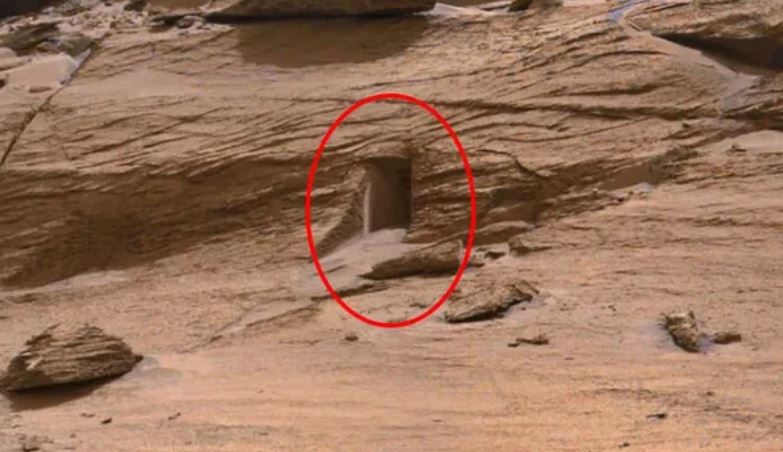 “Porta e UFO-ve në Mars”, zbulohet e vërteta e misterit që shkaktoi “tërmet” në rrjet