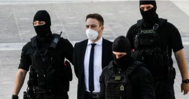 Vrau gruan në sy të foshnjës, transferohet në një tjetër burg piloti grek